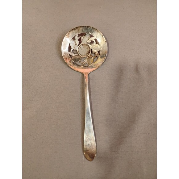Vintage WM Rogers Mfg. Co. Original Rogers Tomato Serving Spoon Silver Plated - Picture 1 of 4